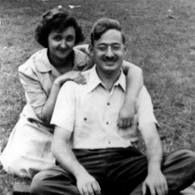 Rosenbergs in the park, circa 1942